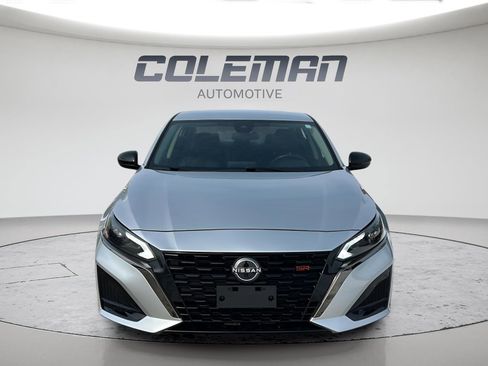 Used 2024 Nissan Altima 2.5 SR FWD image 10