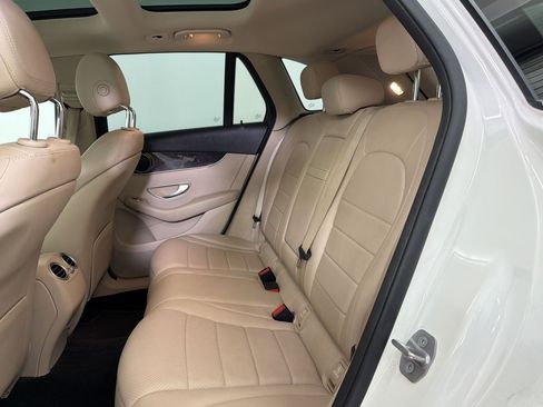 Used 2021 Mercedes-Benz GLC 300 image 21