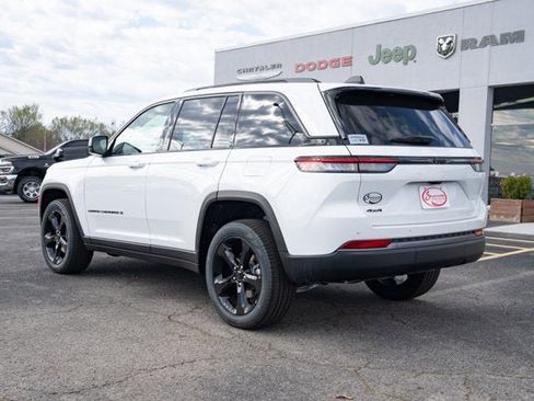 New 2026 Jeep Grand Cherokee Limited image 3