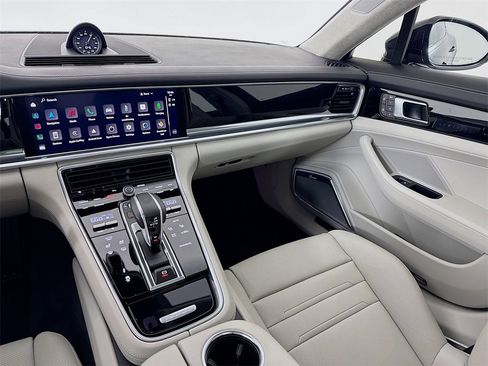 Used 2023 Porsche Panamera Turbo S image 28
