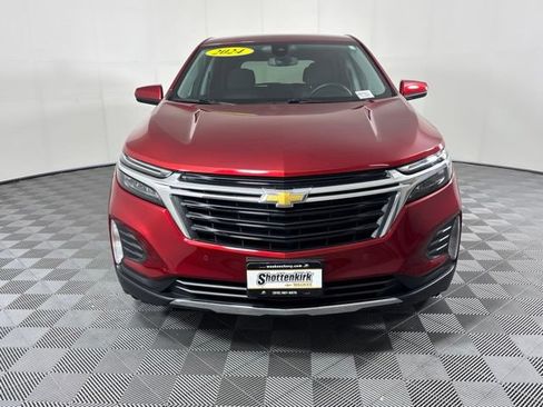 Used 2024 Chevrolet Equinox LT AWD/4WD image 3