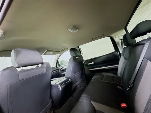 Used 2017 Toyota Tundra SR5 image 13