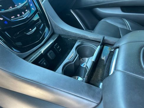 Used 2020 Cadillac Escalade Platinum AWD/4WD image 14
