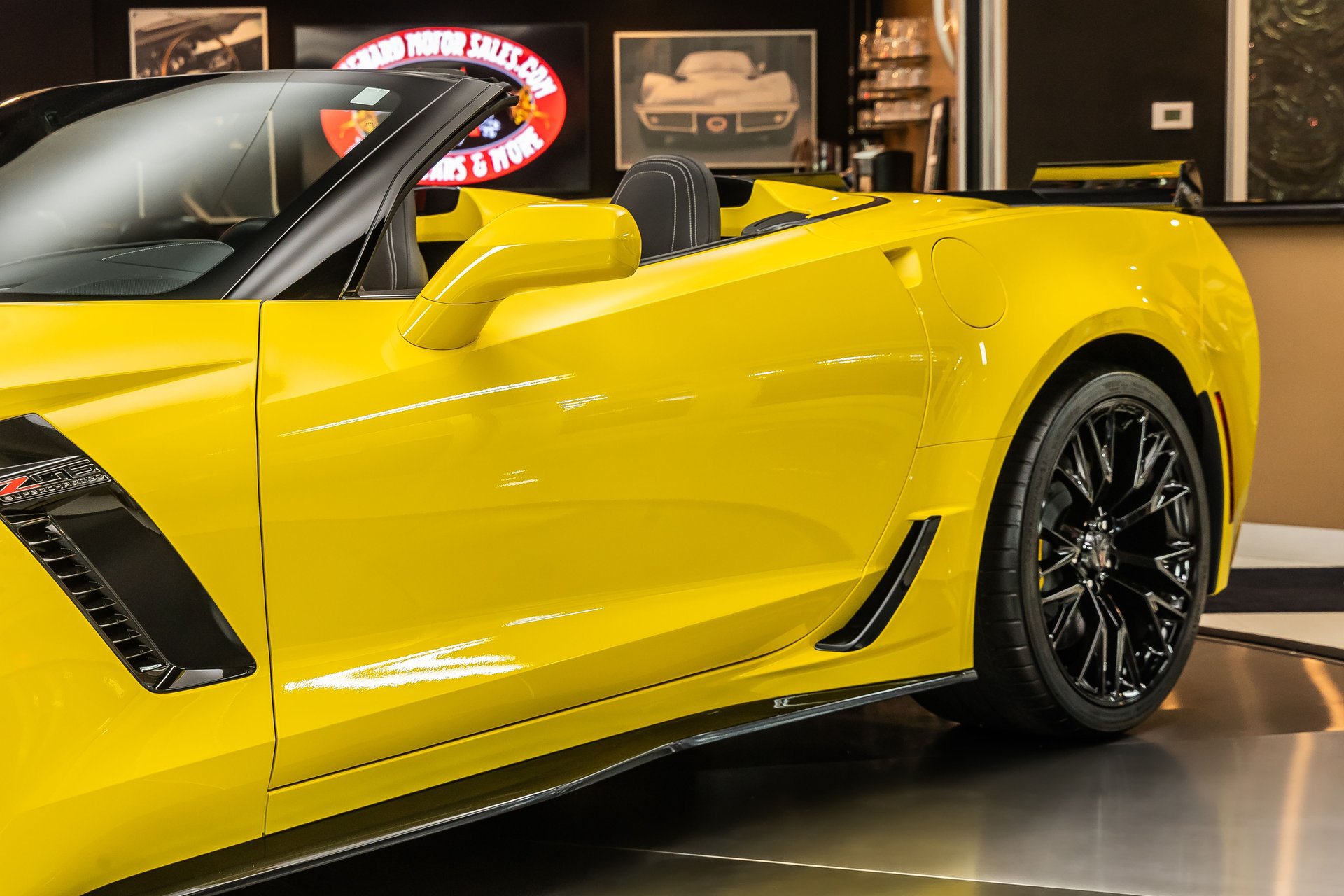 Used 2017 Chevrolet Corvette Z06 RWD image 31