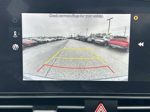 Certified 2024 Hyundai Elantra SEL FWD image 26