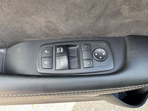 Used 2017 Dodge Challenger SRT w/ Technology Group RWD image 9