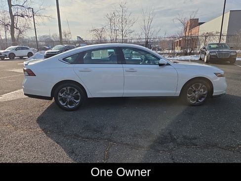 Used 2024 Honda Accord EX-L image 6