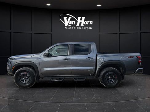 New 2026 Nissan Frontier PRO-4X w/ Pro-4x Convenience Package image 6