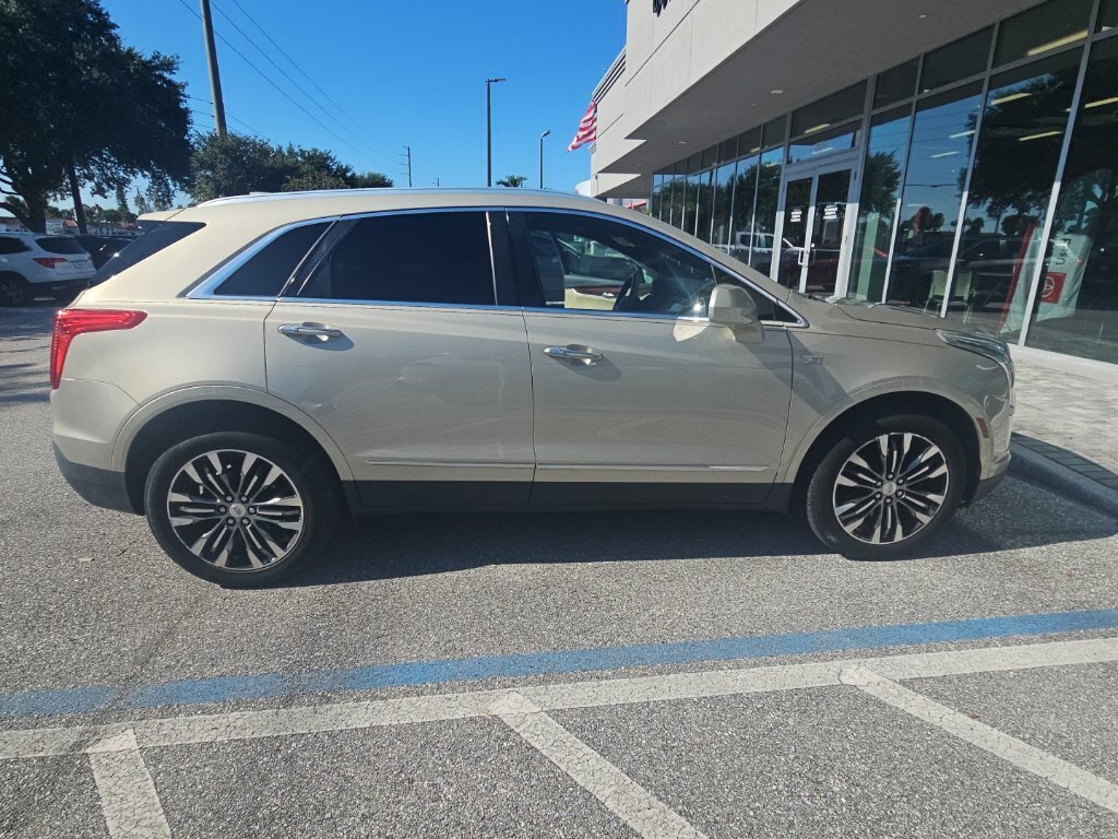 Used 2017 Cadillac XT5 Premium Luxury w/ LPO, Wheel Lock Package FWD image 2