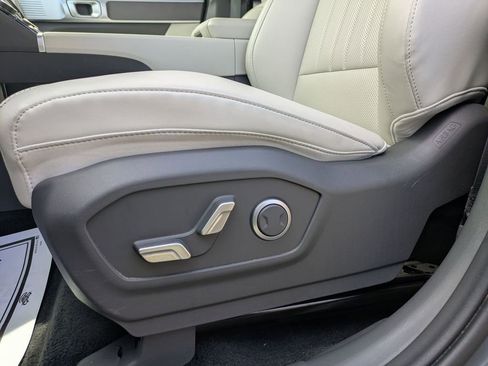 Used 2025 Hyundai Santa Fe SEL image 14