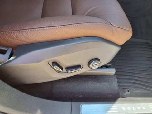 Certified 2024 Volvo XC90 B5 Plus image 12