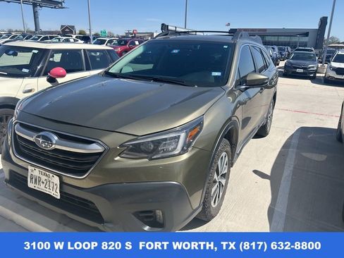 Used 2022 Subaru Outback Premium image 1