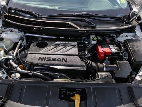 Used 2023 Nissan Rogue S image 26