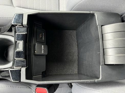 Certified 2020 Toyota Corolla SE image 18