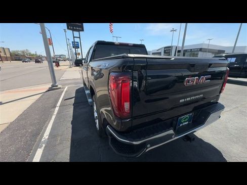 Used 2021 GMC Sierra 1500 SLT w/ SLT Premium Plus Package AWD/4WD image 7