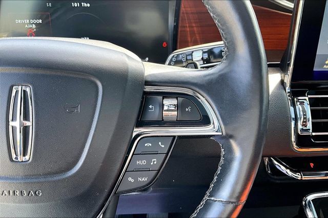 Used 2019 Lincoln Navigator Reserve AWD/4WD image 12