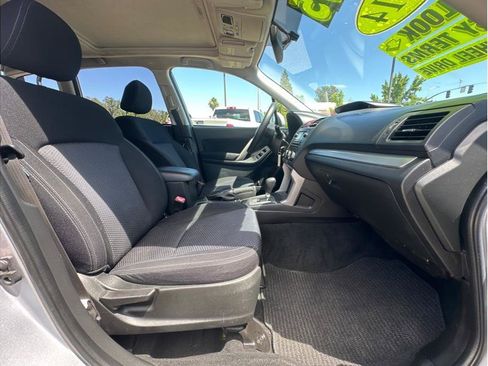 Used 2014 Subaru Forester 2.5i Premium AWD/4WD image 11