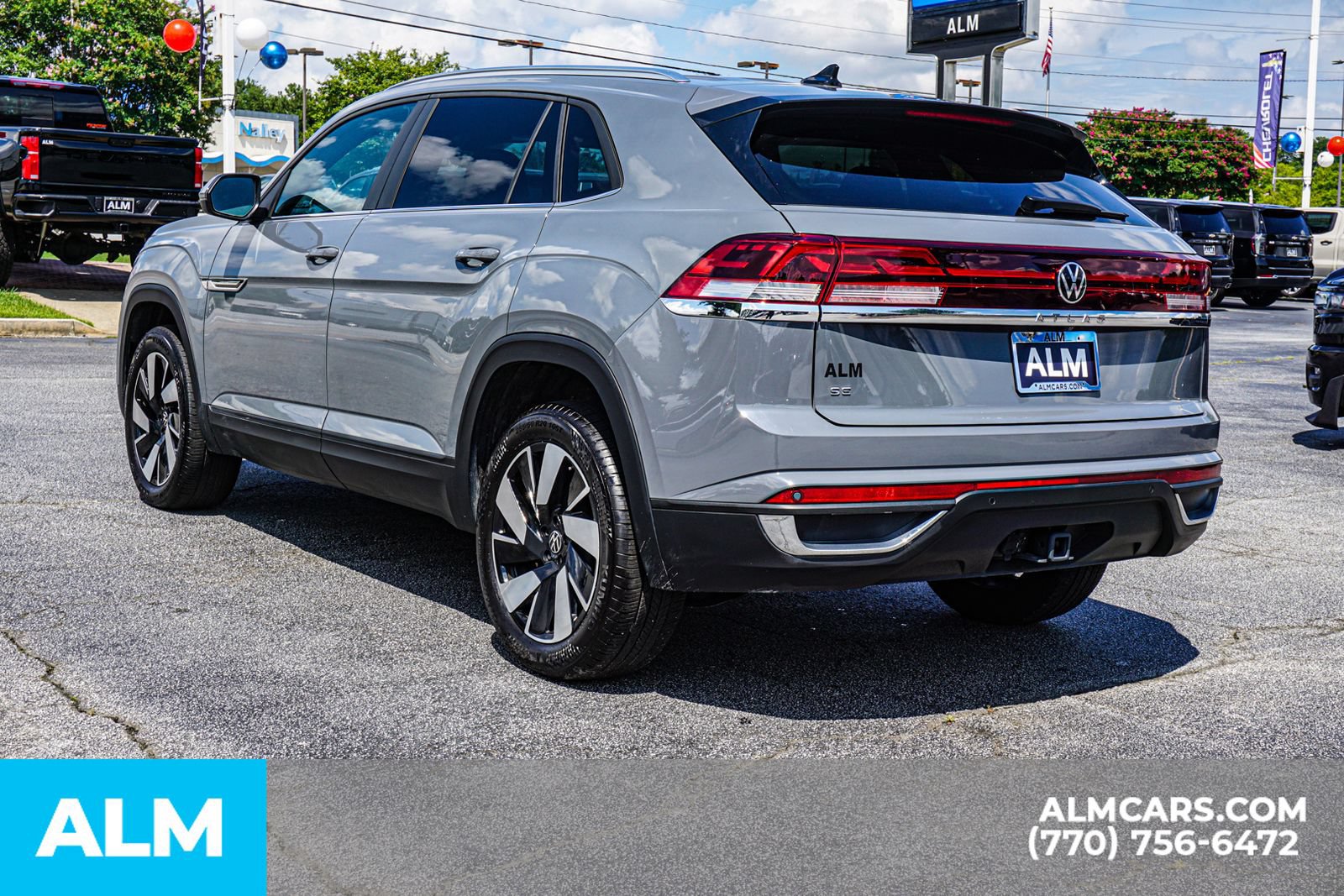 Used 2026 Volkswagen Atlas Cross Sport SE FWD image 7