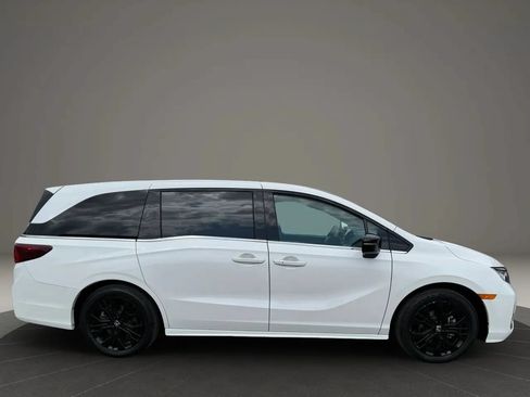 Used 2025 Honda Odyssey Sport-L image 4