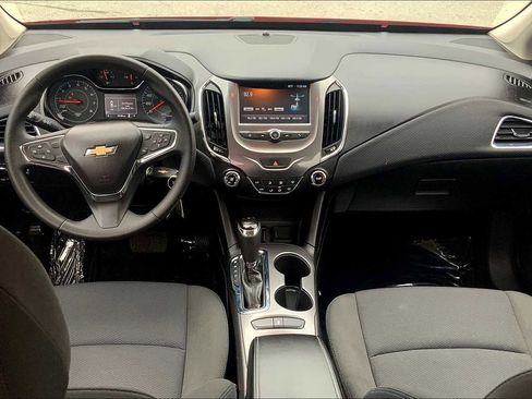 Used 2016 Chevrolet Cruze LT image 17