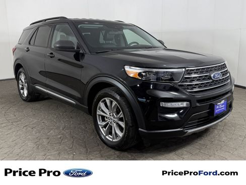 Used 2023 Ford Explorer XLT w/ Equipment Group 202A RWD image 1
