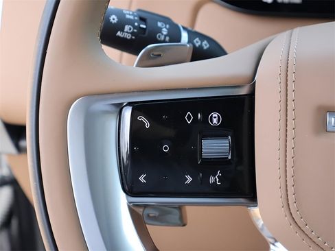 New 2026 Land Rover Range Rover Long Wheelbase SE image 28