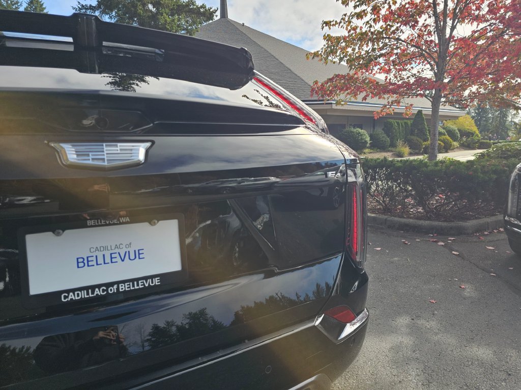 New 2027 Cadillac Optiq Sport AWD/4WD image 17