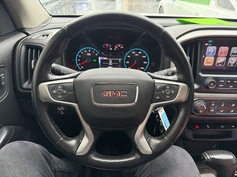 Used 2018 GMC Canyon SLE w/ SLE Convenience Package image 11