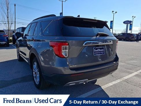 Used 2022 Ford Explorer XLT w/ Equipment Group 202A AWD/4WD image 9