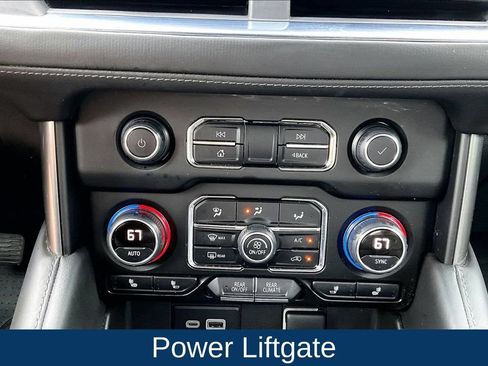 Used 2023 Chevrolet Tahoe Z71 w/ Luxury Package AWD/4WD image 20