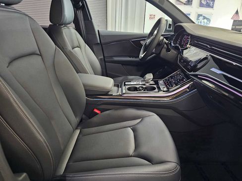 New 2025 Audi Q8 Premium Plus image 11