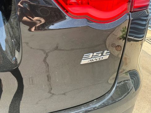 Used 2017 Jaguar F-PACE Prestige AWD/4WD image 37