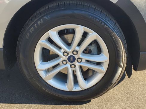 Used 2020 Ford Edge SEL w/ Convenience Package FWD image 29