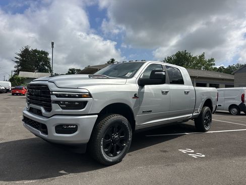 New 2026 RAM 2500 Laramie AWD/4WD image 27
