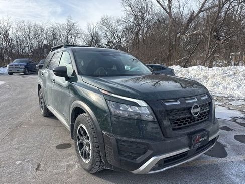 Used 2024 Nissan Pathfinder Rock Creek image 3