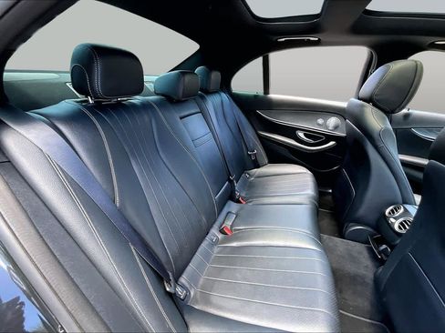 Used 2021 Mercedes-Benz E 450 4MATIC Sedan image 21