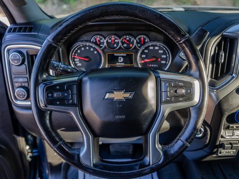Used 2019 Chevrolet Silverado 1500 LT w/ Convenience Package RWD image 15