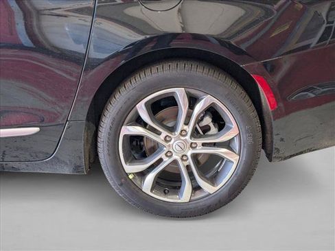 New 2026 Chrysler Pacifica Pinnacle FWD image 15