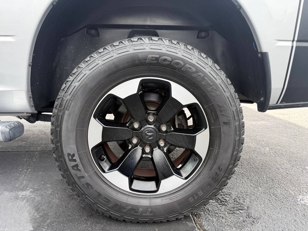 Used 2017 RAM 1500 Big Horn AWD/4WD image 29