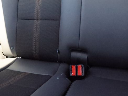 Used 2024 GMC Canyon AT4 w/ Canyon Safety Plus Package AWD/4WD image 10