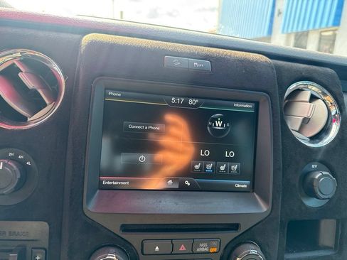 Used 2014 Ford F150 FX4 w/ Equipment Group 402A Luxury AWD/4WD image 31