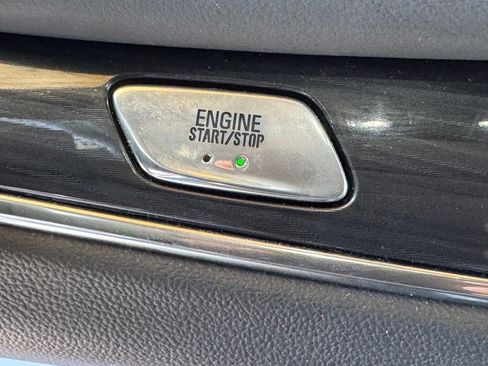 Used 2024 Buick Enclave Premium AWD/4WD image 32