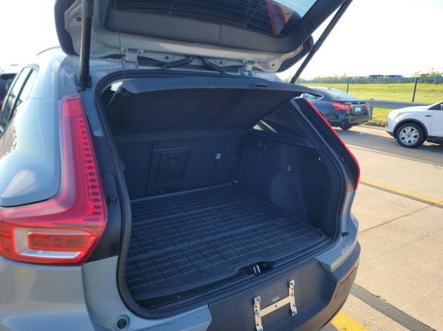 Used 2026 Volvo XC40 B5 Plus AWD/4WD image 7