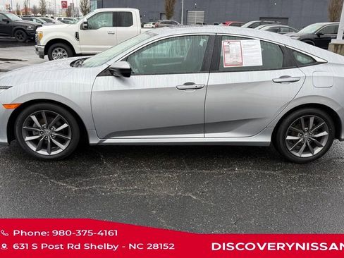 Used 2019 Honda Civic EX image 4