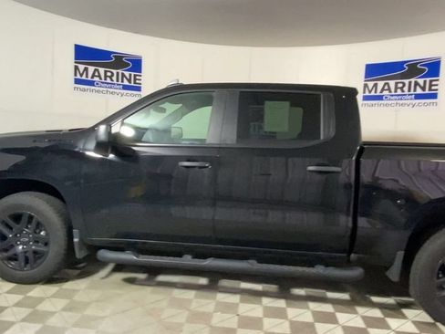 Used 2025 Chevrolet Silverado 1500 Custom w/ Turbomax Blackout Package AWD/4WD image 7