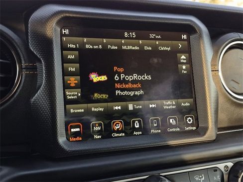 Used 2023 Jeep Gladiator Overland image 33