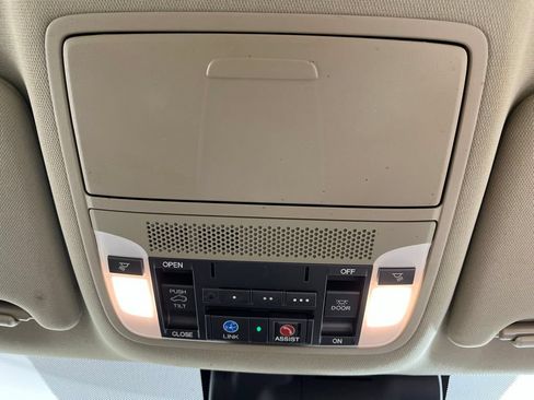 Used 2016 Acura MDX w/ Technology Package AWD/4WD image 30