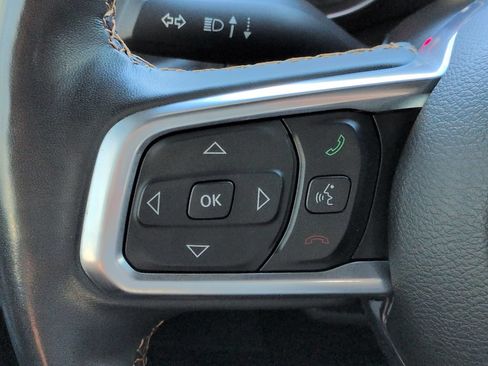 Used 2022 Jeep Wrangler Unlimited Sahara AWD/4WD image 26