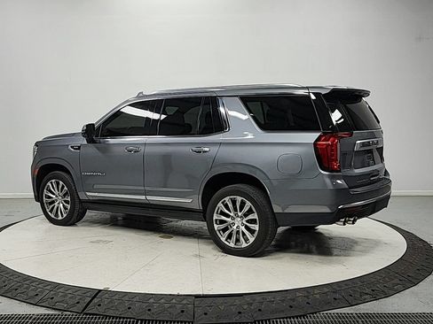 Used 2021 GMC Yukon Denali w/ Denali Premium Package AWD/4WD image 5