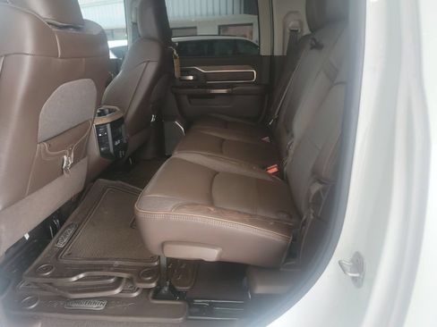 Used 2025 RAM 2500 Limited AWD/4WD image 12